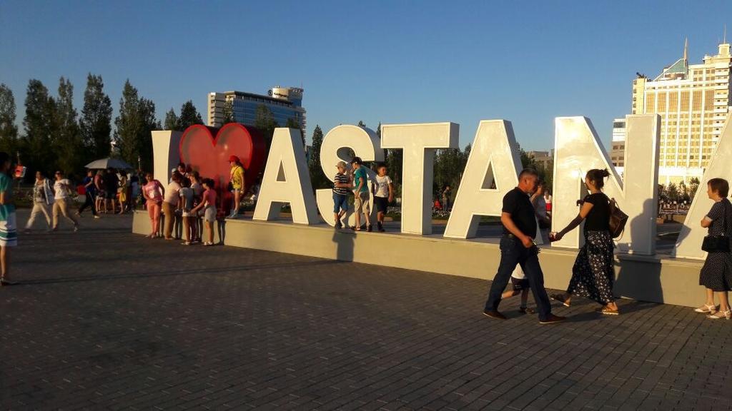 Apartment In Heart Of Astana 외부 사진